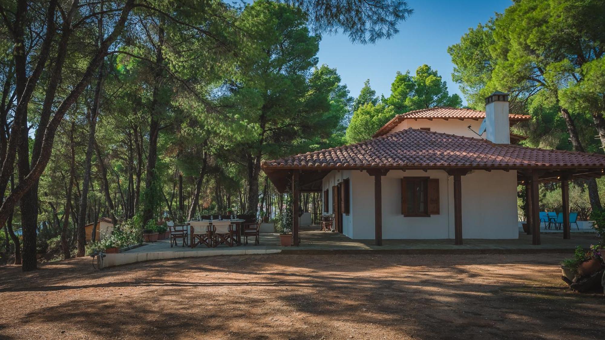 Squirrel Beach Front Villa, Metamorfosi Extérieur photo