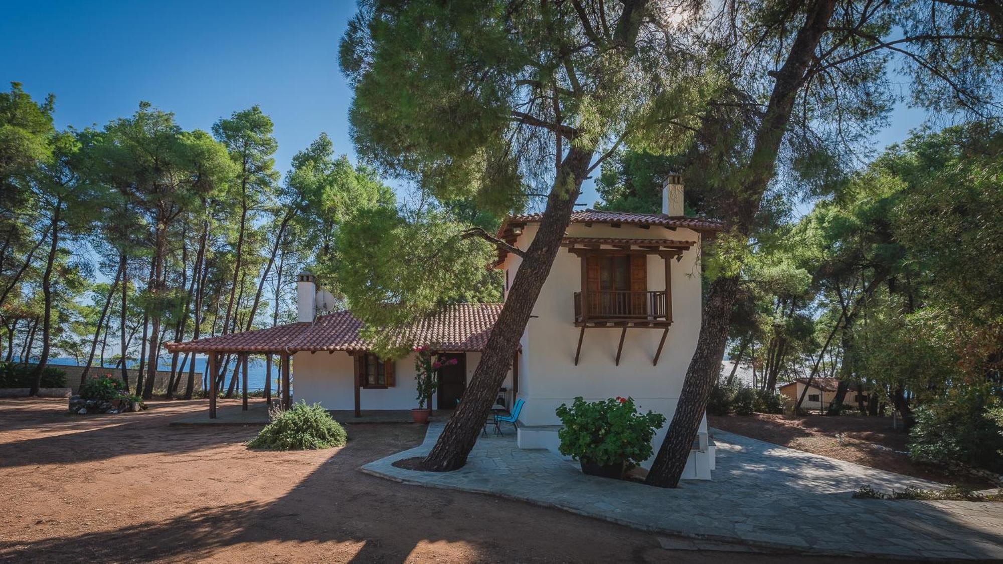 Squirrel Beach Front Villa, Metamorfosi Extérieur photo