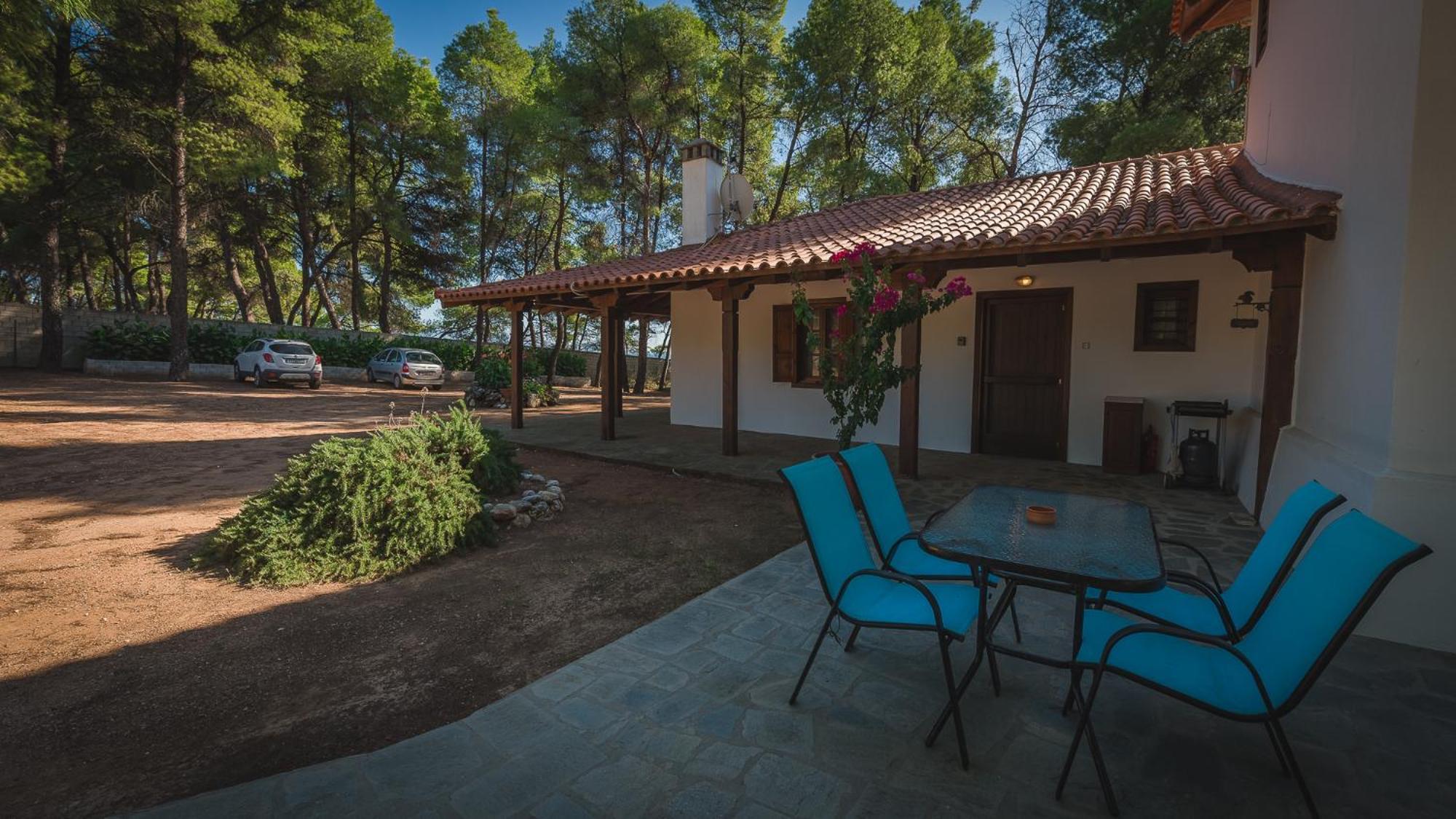 Squirrel Beach Front Villa, Metamorfosi Extérieur photo